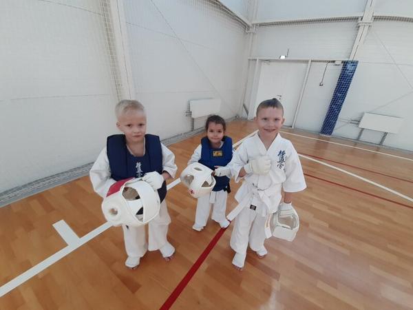 Физкультурно-оздоровительный комплекс Спорт-сити, Берёзовский