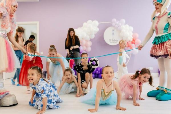 Lil Ballerine, Дзержинск