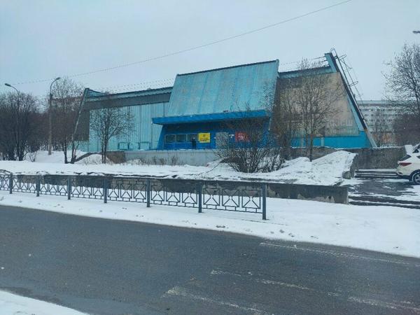 Спорткомплекс, Кола