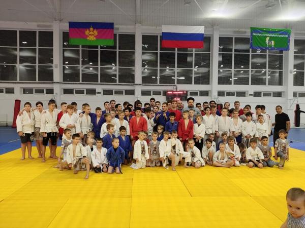 Чемпион, Курганинск