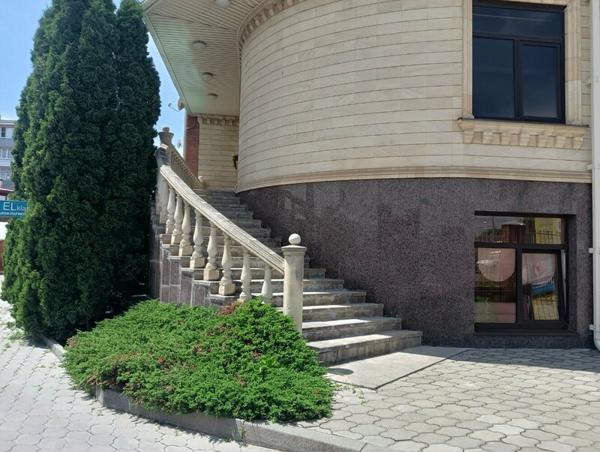 Яхудожник, Ставрополь