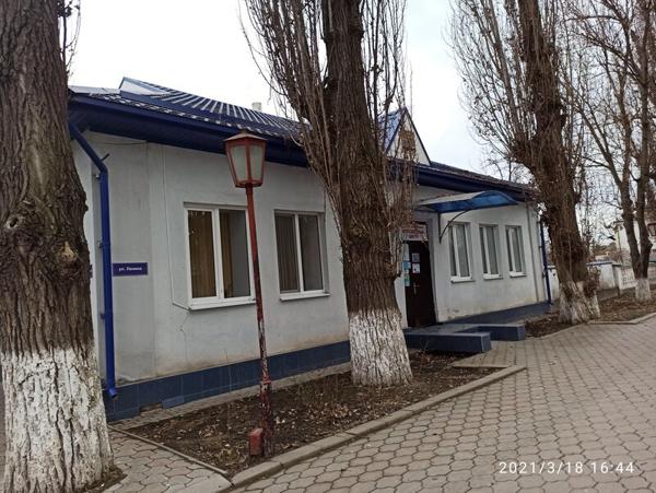 Молодёжный центр, Терек