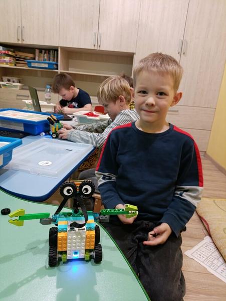 RoboSkill, Владимир