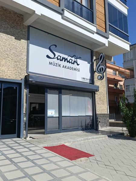 M. E. B Samart Müzik Akademisi, Анкара