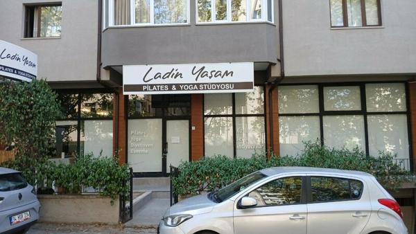 Ladin Life, Бурса