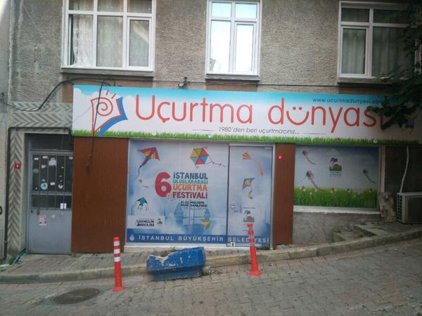 Школа воздушного змея, Стамбул